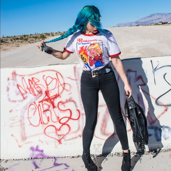 Meet your Posher, Ariana - Picture 4 of 12